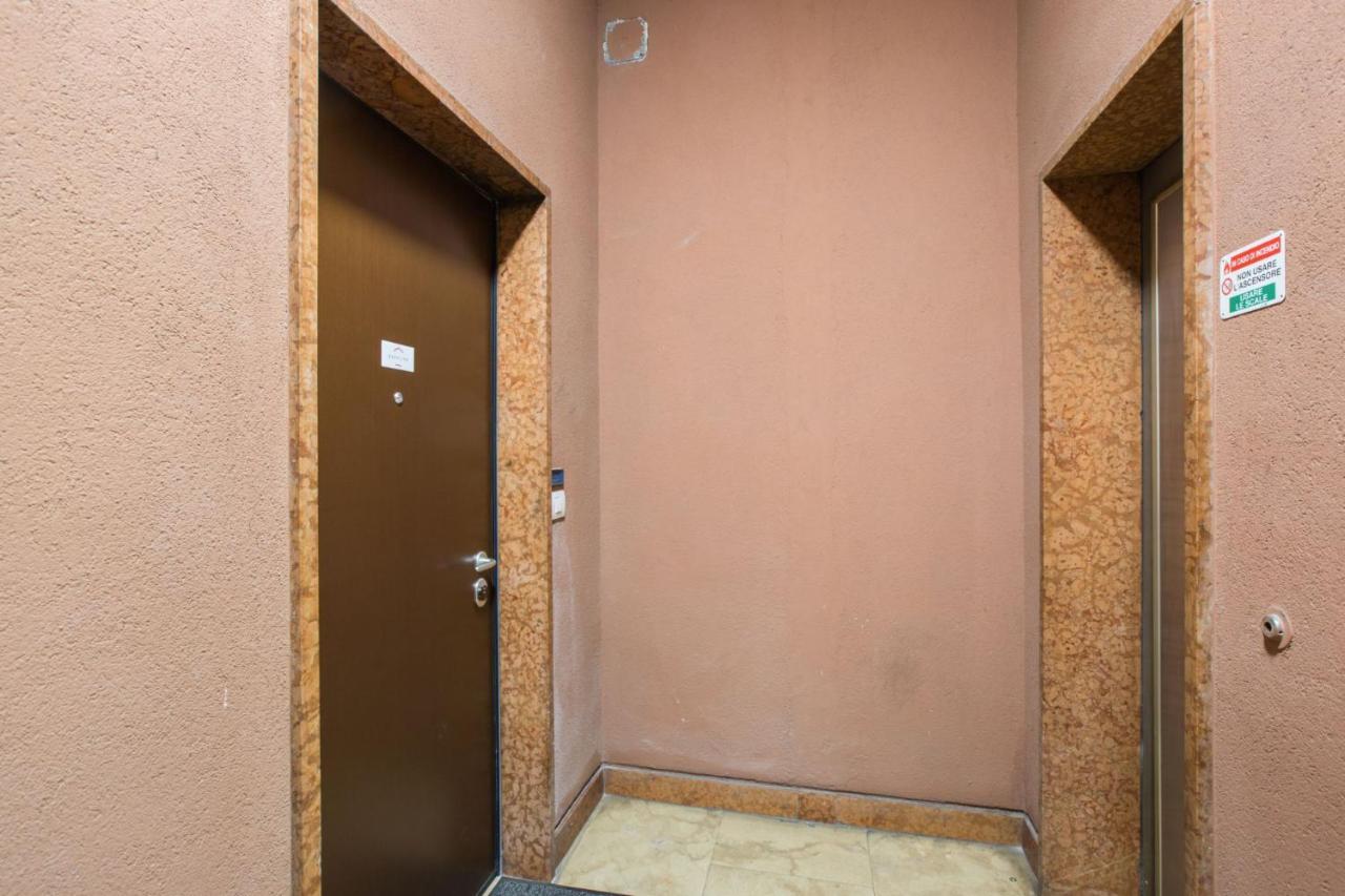 Easylife - Moderno Bilocale In Zona Porta Romana Milão Exterior foto